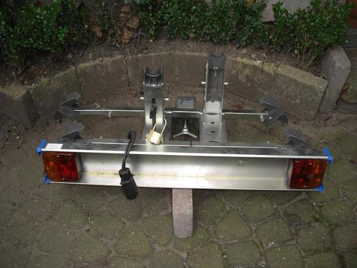 Nieuwe Fietsendrager 2 Twinny Load., Auto diversen, Fietsendragers, Gebruikt, Trekhaakdrager, 2 fietsen, Elektrische fiets, Ophalen