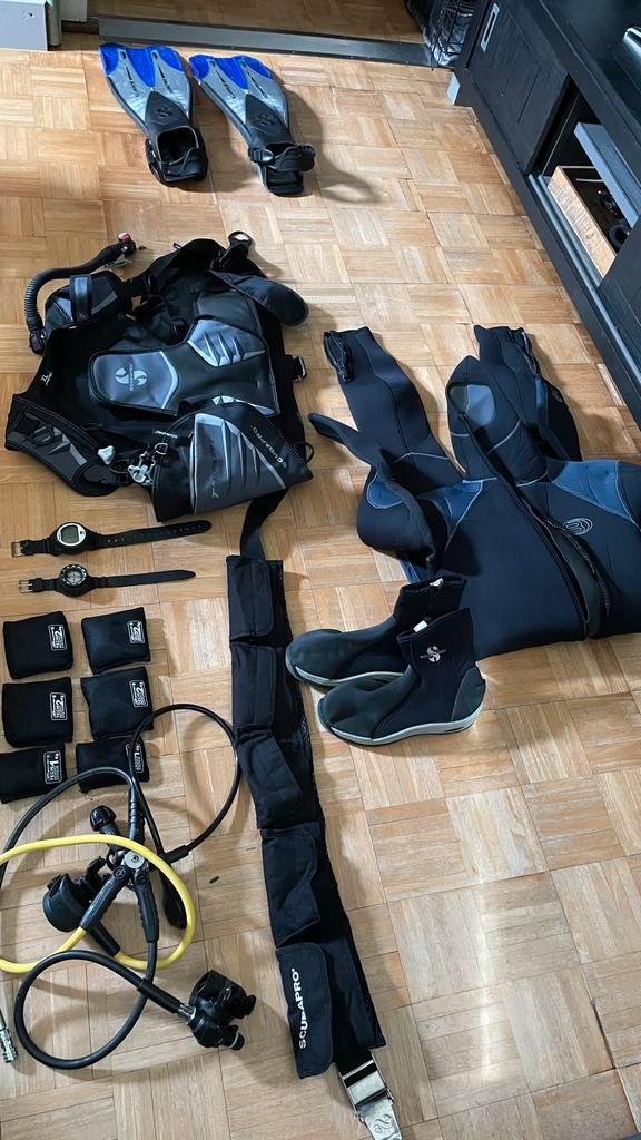 Duikuitrusting in goede staat., Watersport en Boten, Duiken, Zo goed als nieuw, Duikpak, Ophalen of Verzenden