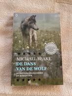 De Dans van de Wolf - Michael Blake, Ophalen of Verzenden, Zo goed als nieuw
