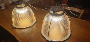 industriële lampen van het merk Eikelenboom, refraktor