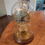 Vintage hermle quartz Pendule Klok met Glazen Stolp, Antiek en Kunst, Antiek | Klokken, Ophalen of Verzenden