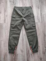 Stoere nieuwe groene cargo broek, maat L. Cargo pants army., Onb, Maat 42/44 (L), Nieuw, Ophalen of Verzenden