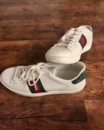 Gucci sneakers beschikbaar voor biedingen