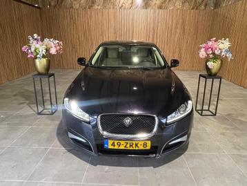 Jaguar XF 2.2D Premium Business Edition AUTOMAAT LEER ZWART  beschikbaar voor biedingen