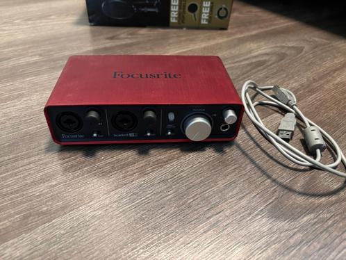 Focusrite Scarlett 2i2 audio-interface orgineel 1e Gen, Audio, Tv en Foto, Professionele Audio-, Tv- en Video-apparatuur, Gebruikt