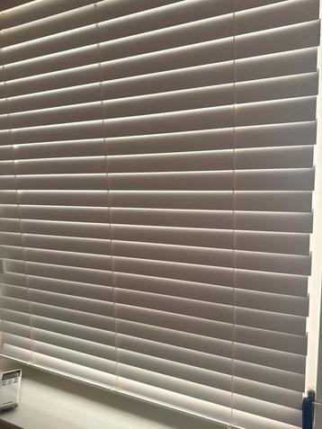 Witte houten jaloezieen 4 stuks veneta beschikbaar voor biedingen
