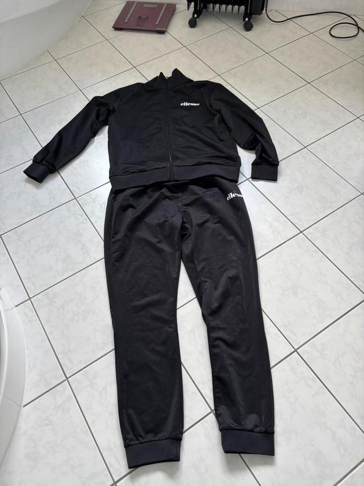 Trainingspak Elesse XL, Kleding | Dames, Huispakken, Zo goed als nieuw, Maat 46/48 (XL) of groter, Zwart, Ophalen of Verzenden