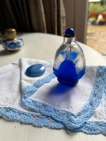 Antiek Parfumflesje beschikbaar voor biedingen