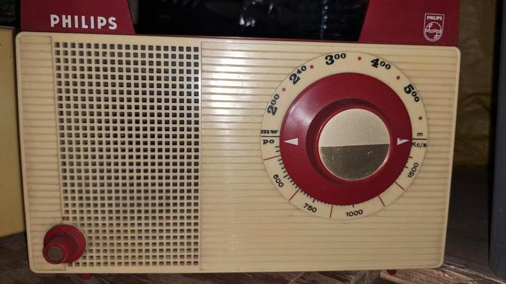 Philips Tropicalized Transistor Radio, Audio, Tv en Foto, Radio's, Gebruikt, Radio, Ophalen of Verzenden