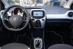 Toyota Aygo 1.0 VVT-i x-play, Airco, 360 camera, Bluetooth,, Euro 5, Stof, Gebruikt, 4 stoelen