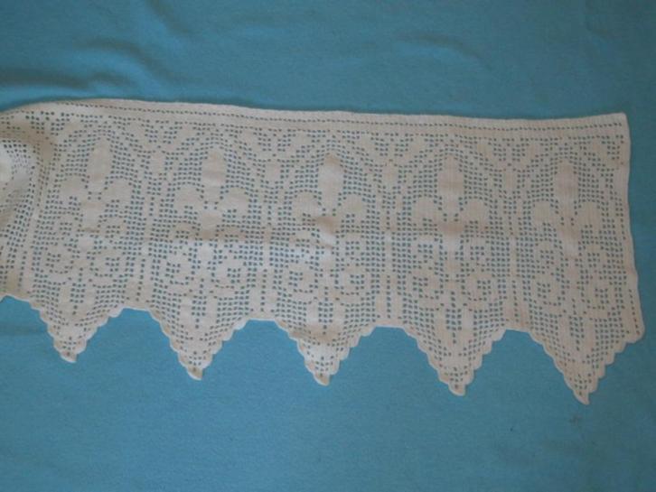 Vintage handgehaakt katoenen gordijn mt Franse lelies 280 cm, Antiek en Kunst, Curiosa en Brocante, Ophalen of Verzenden