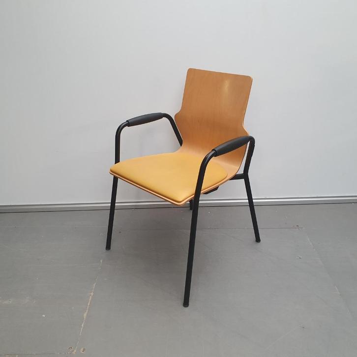 set 6x Interstuhl kantinestoelen houten zit en stalen frame, Huis en Inrichting, Stoelen, Gebruikt, Vijf, Zes of meer stoelen