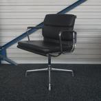 Vitra EA 208 Design Stoel | Vergaderstoel | Zwart | Leer , Gebruikt, Zwart, Ophalen of Verzenden, Metaal