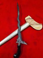 Antieke Keris Naga Raja 5 Luk Gayaman Surakarta Timoho SUU93, Verzenden