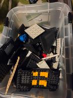 Bak met nep lego, Ophalen