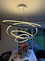 Design tafel hang lamp met ledverlichting, Kunststof, Ophalen of Verzenden, Zo goed als nieuw, 75 cm of meer