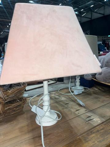 Rivièra Maison Lamp met Brocante Voet beschikbaar voor biedingen