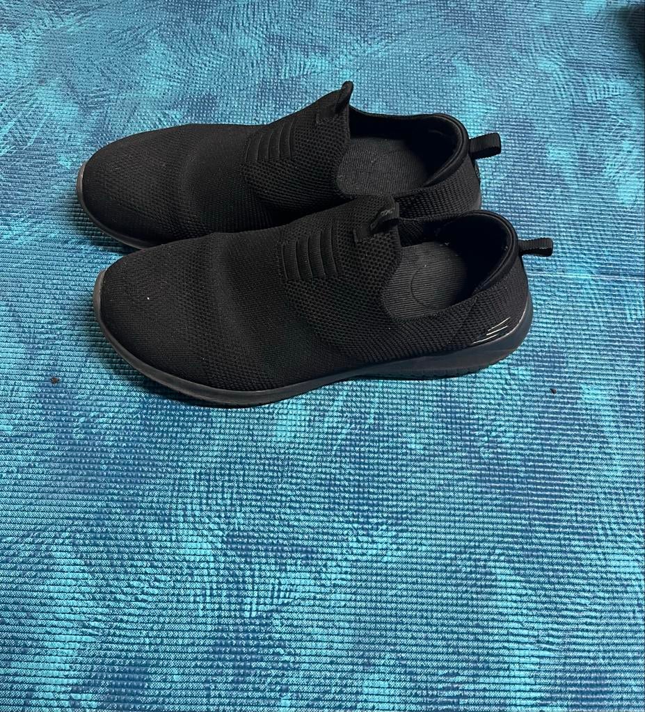 Skechers Zwarte Instappers, Ophalen, Zwart, Nieuw, Sneakers of Gympen