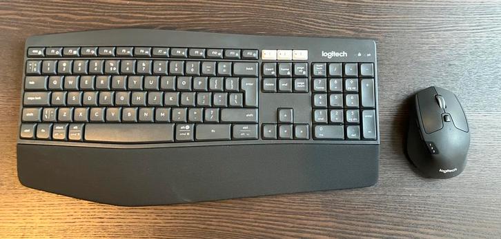 Logitech 920-008226, Computers en Software, Toetsenborden, Zo goed als nieuw, Qwerty, Ergonomisch, Ophalen