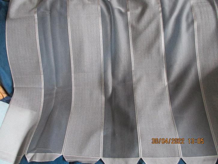 Taupekleurige (beige) gordijntjes 90cm hoog, totaal ong 11m, Huis en Inrichting, Stoffering | Gordijnen en Lamellen, Nieuw, Minder dan 100 cm