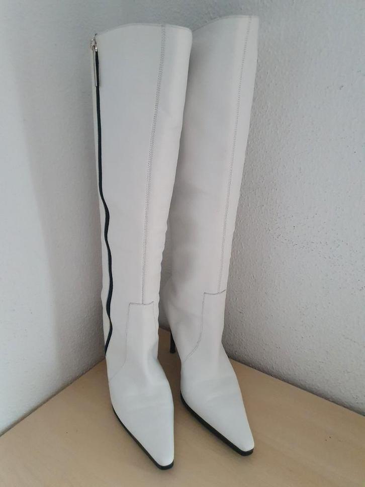 Witte Braziliaanze leren laarzen met hak – maat 36 – Datolli, Kleding | Dames, Schoenen, Zo goed als nieuw, Hoge laarzen, Wit