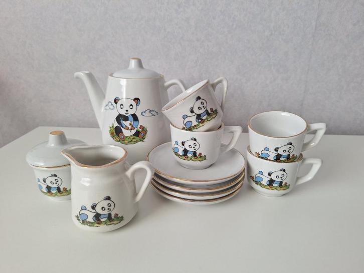 Kinderserviesje Pandabeer Douwe Egberts, Huis en Inrichting, Keuken | Servies, Gebruikt, Compleet servies, Overige stijlen, Aardewerk