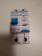 2x Hager aardlekautomaat 16A, Ophalen of Verzenden