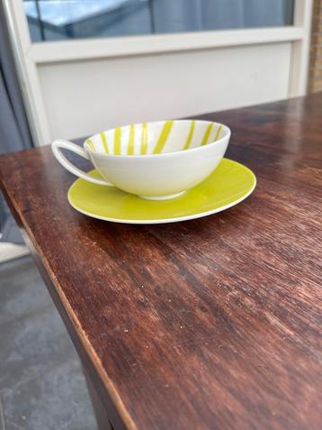 Asa kop en schotel beschikbaar voor biedingen