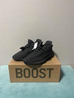 Yeezy Boost 350 V2 reflective ‘Black’ mt 41 1/3, Kleding | Heren, Schoenen, Ophalen of Verzenden, Nieuw, Zwart