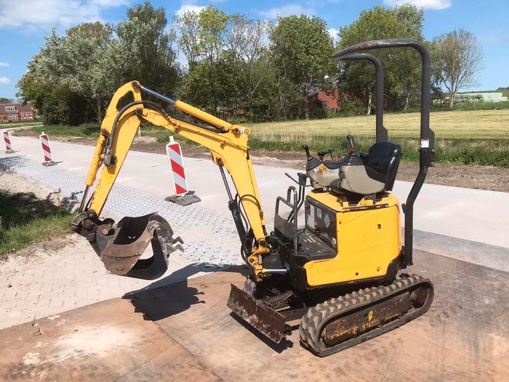 Komatsu PW 75 mob- NewHolland 1.2 tn- Graafbakke CW30,10,05, Zakelijke goederen, Machines en Bouw | Kranen en Graafmachines, Graafmachine