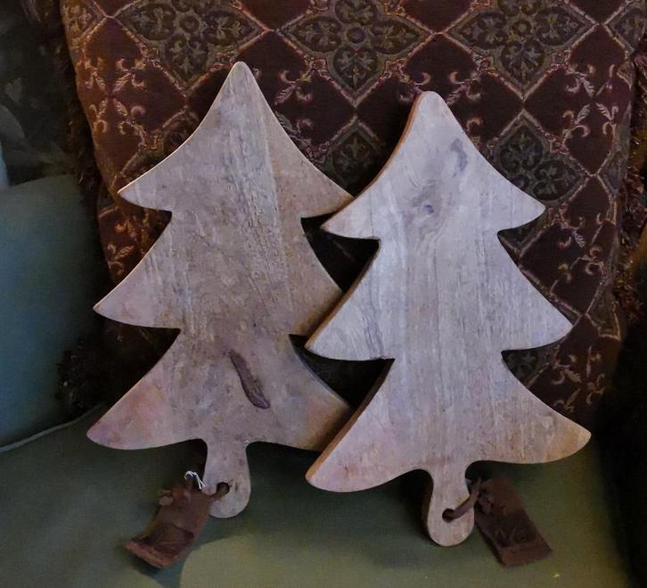 Snijplank 1! Kerstboom vorm, van mooi olijfhout +-28H Miekje, Diversen, Kerst, Zo goed als nieuw, Ophalen of Verzenden