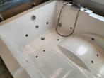 2 persoons whirlpool met garantie 07-2026, Huis en Inrichting, Badkamer | Complete badkamers, Ophalen, Zo goed als nieuw