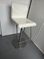 vier barkrukken, leer, verstelbaar in hoogte, Ophalen, Gebruikt, 60 tot 90 cm, Metaal