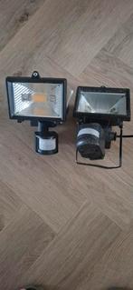 Twee Spotlights met Bewegingssensor, Tuin en Terras, Buitenverlichting, Kunststof, Gebruikt, Minder dan 50 watt, Ophalen of Verzenden