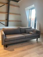 2 Grijze banken, Overige materialen, Gebruikt, 150 tot 200 cm, 75 tot 100 cm