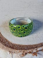 kunststof ring groen pauw maat 15 (nr 03), Sieraden, Tassen en Uiterlijk, Ringen, Nieuw, Ophalen of Verzenden, Kleiner dan 17