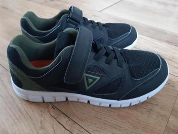 Sportschoenen  maat 38 gymschoenen beschikbaar voor biedingen