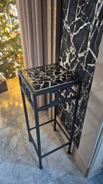 Metaal en mozaïek Plantentafeltje 2 stuks, Huis en Inrichting, Woonaccessoires | Zuilen en Pilaren, Ophalen, Zo goed als nieuw