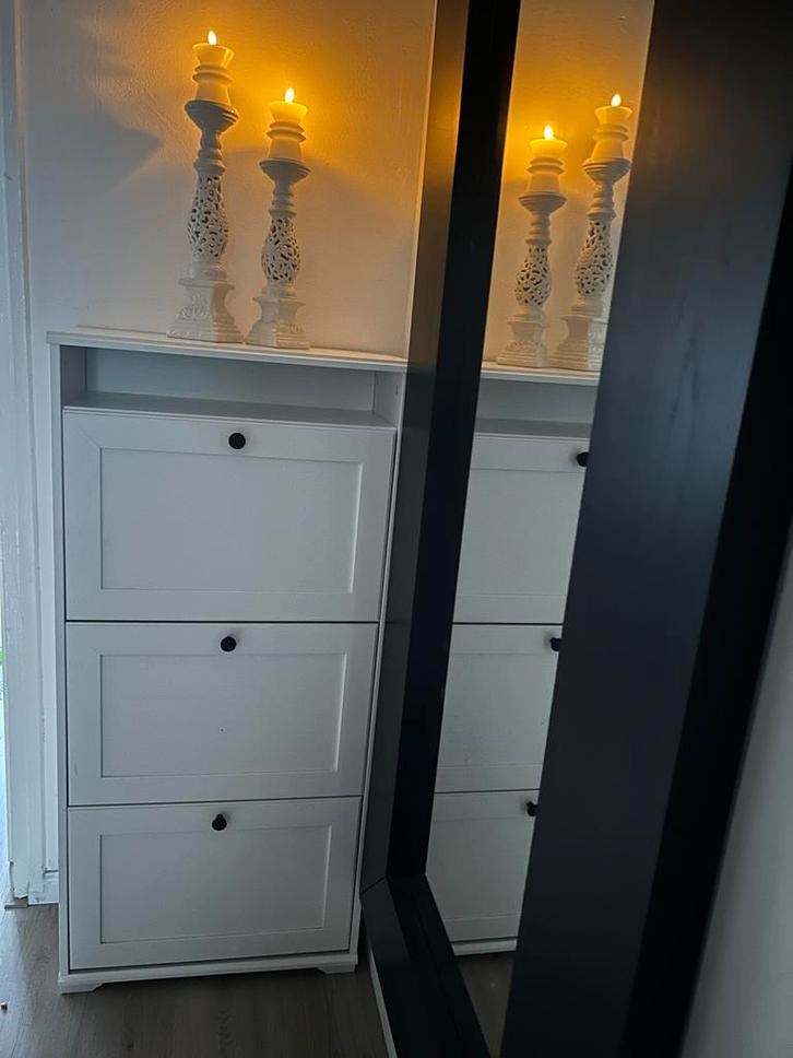 Mooie schoenenkast Brusali - zo goed als nieuw!, Huis en Inrichting, Kasten | Schoenenkasten, Zo goed als nieuw, Ophalen of Verzenden