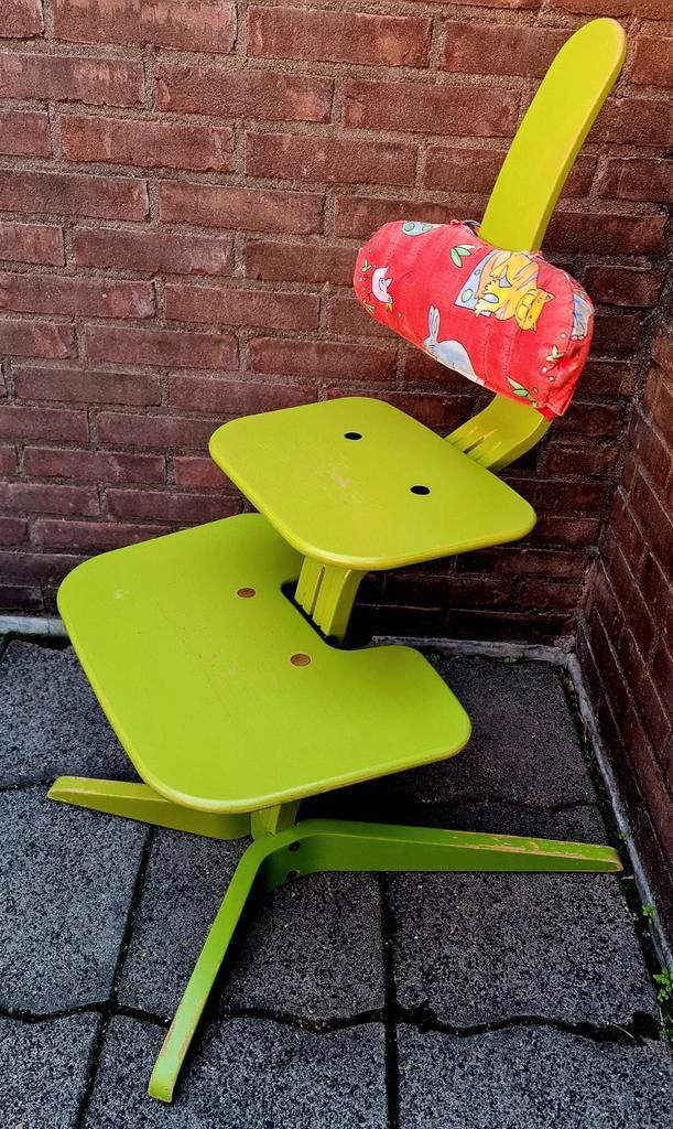 Stokke kinderstoel model Sitti Peter Opsvik limoen zeldzaam, Kinderen en Baby's, Kinderkamer | Tafels en Stoelen, Gebruikt, Stoel(en)