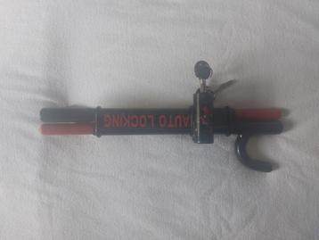 Stuurvergrendeling Safety-Lock stuurslot beschikbaar voor biedingen