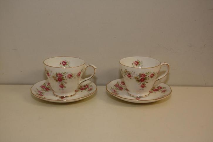 Duchess China June Bouquet grote kop en schotel. Set van 2., Huis en Inrichting, Keuken | Servies, Zo goed als nieuw, Kop(pen) en/of Schotel(s)