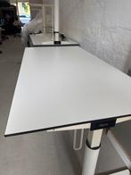 Gispen Bureau - In hoogte verstelbaar - 5 stuks - z.g.a.n., Ophalen of Verzenden, In hoogte verstelbaar, Gebruikt, Bureau