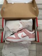 Nike Dunk Low pink glaze! Roze/Wit maat 39 nieuw, Kleding | Dames, Schoenen, Nike, Nieuw, Ophalen of Verzenden, Sneakers of Gympen
