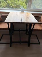 Hoge tafel met bijpassende hoge stoelen, 2 krukken, Ophalen, Gebruikt, 60 tot 90 cm