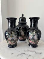 Set van 3 zwart porseleinen vazen met kraanvogelmotief, Ophalen of Verzenden