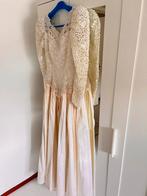 Trouwjurk maat 40, lange mouw - Prachtig!, Kleding | Dames, Trouwkleding en Trouwaccessoires, Ophalen, Zo goed als nieuw, Beige