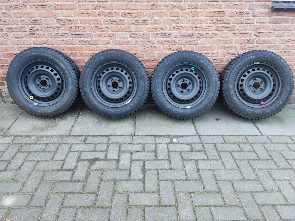 Goede winterbanden met stalen velgen, Ophalen of Verzenden