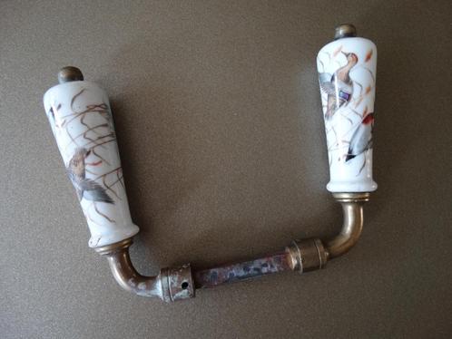 Antieke deurkrukken met porselein opvliegende eenden in riet, Antiek en Kunst, Antiek | Woonaccessoires, Ophalen of Verzenden
