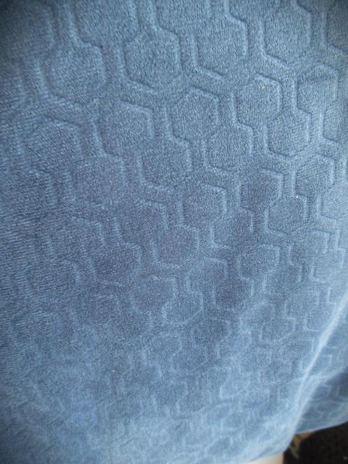 Kussens~Blauw Velours en Wit Katoen~met rits zgan, Huis en Inrichting, Woonaccessoires | Kussens, Gebruikt, Overige kleuren, Vierkant